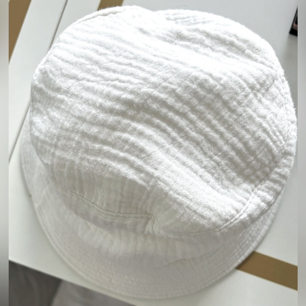 NWOT Nordstrom BP White Bucket Hat - Picture 4 of 6